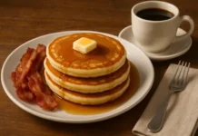 Colazione Americana: Pancakes, Bacon e Caffè – Un Viaggio nel Cuore dei Diner USA